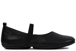 Merceditas RIGHT NINA | Camper Clearance