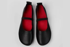 Merceditas RIGHT NINA | Camper Clearance