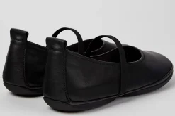 Merceditas RIGHT NINA | Camper Clearance