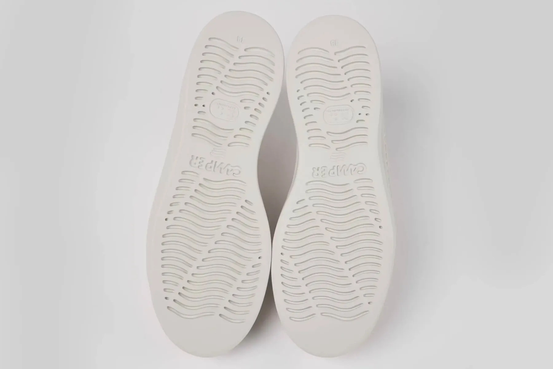 Zapatillas RUNNER | Camper Clearance