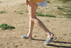 Zuecos planos ARIS | Camila's Discount