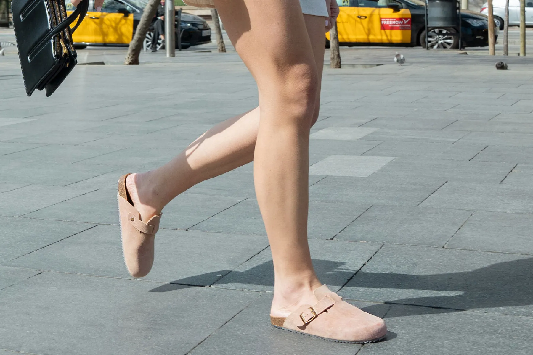 Zuecos planos GIGI | Camila's Discount